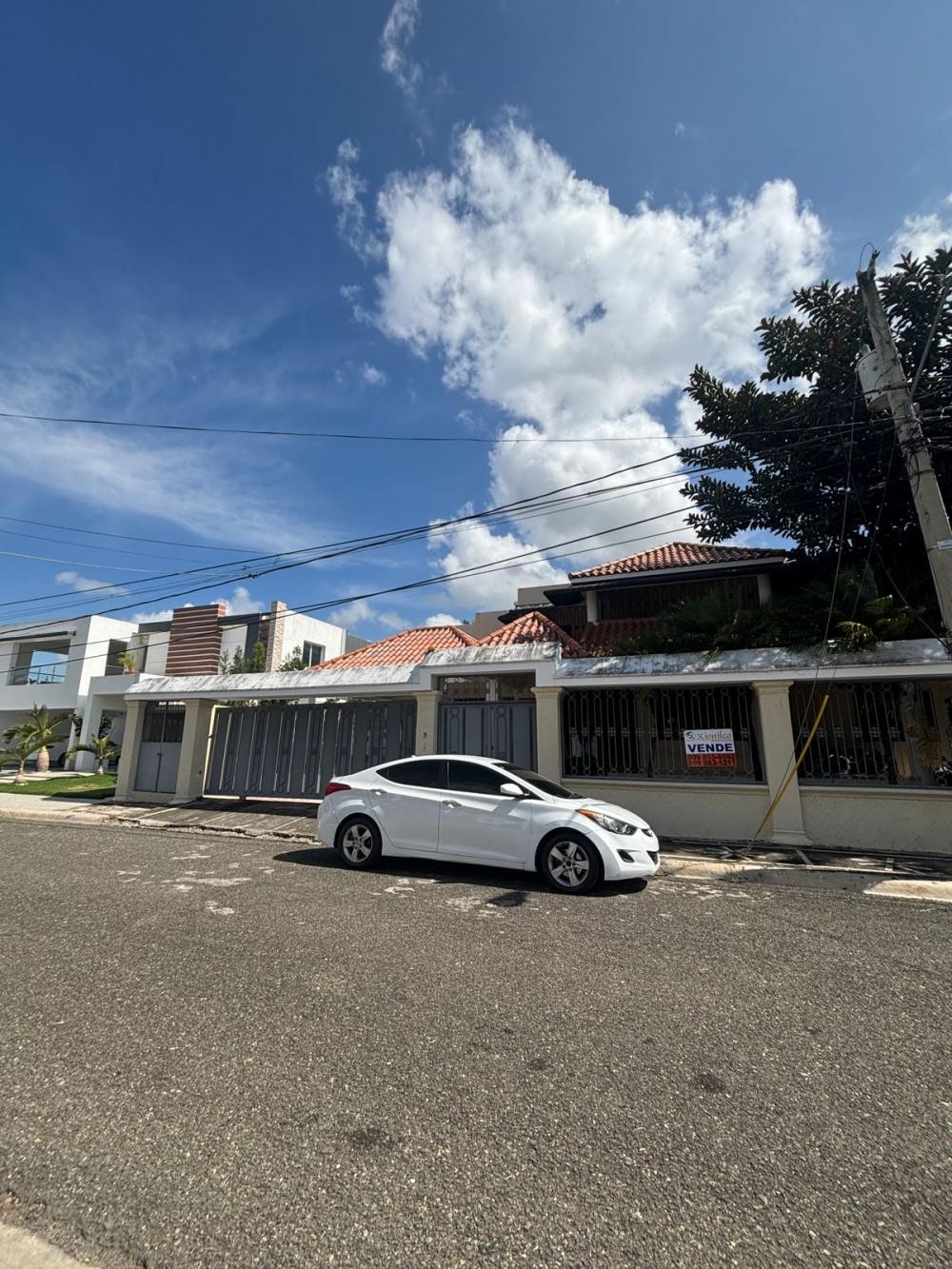 Casa en el sector res nuevo amanecer, próximo Av. 27 de Febrero, Santiago, Republica Dominicana