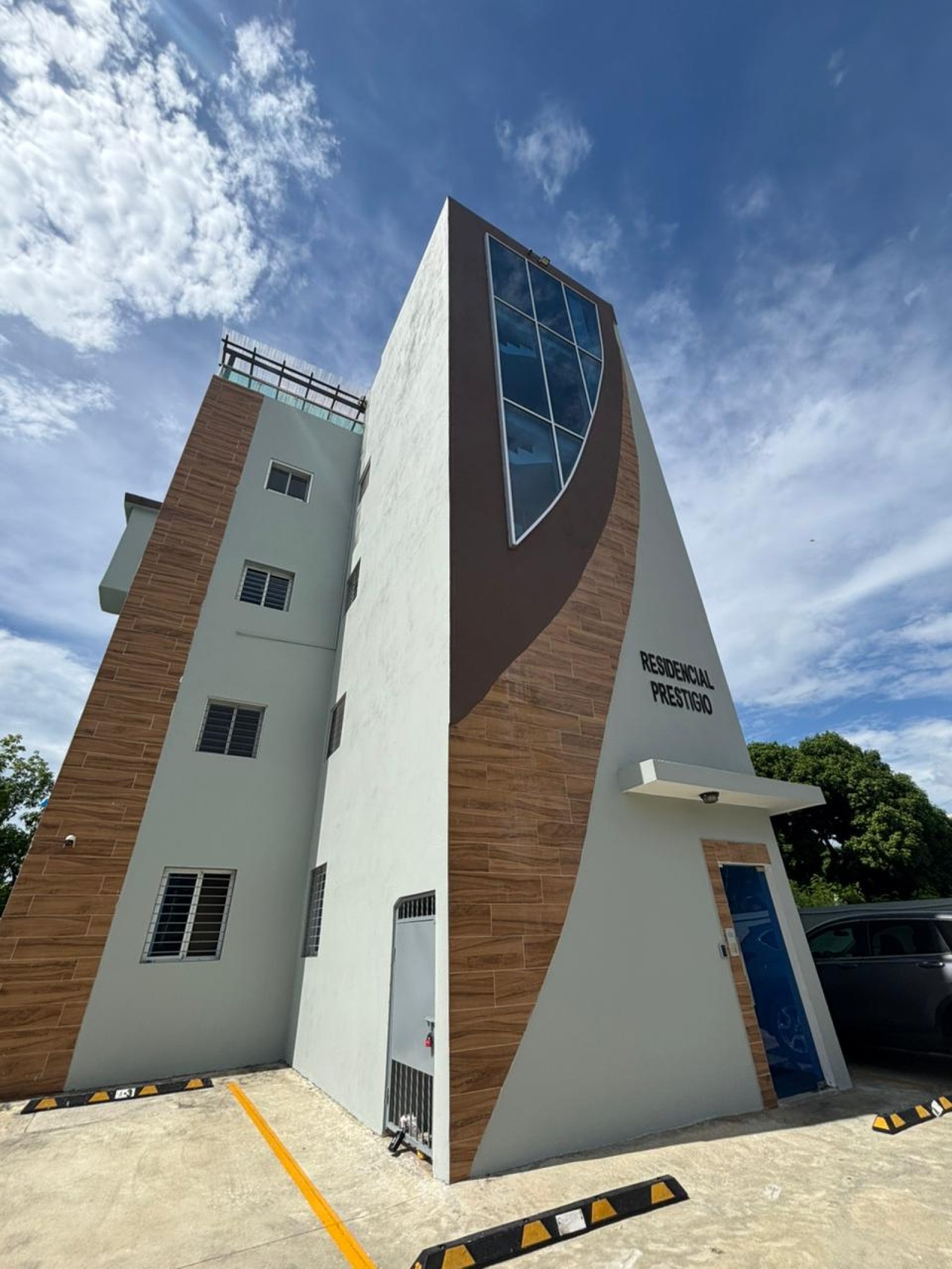 Se vende primer piso en Los Alamos