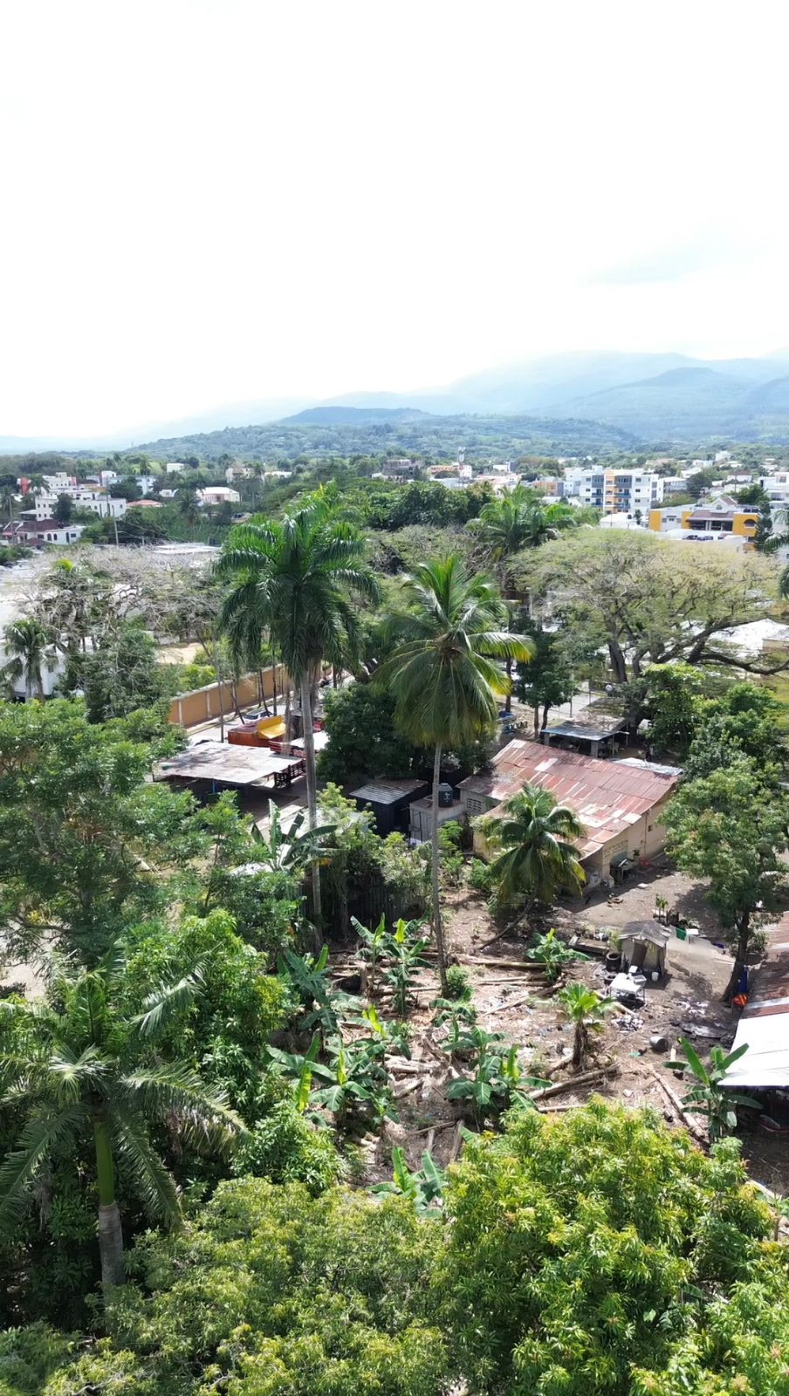 Se vende solar en La Vega