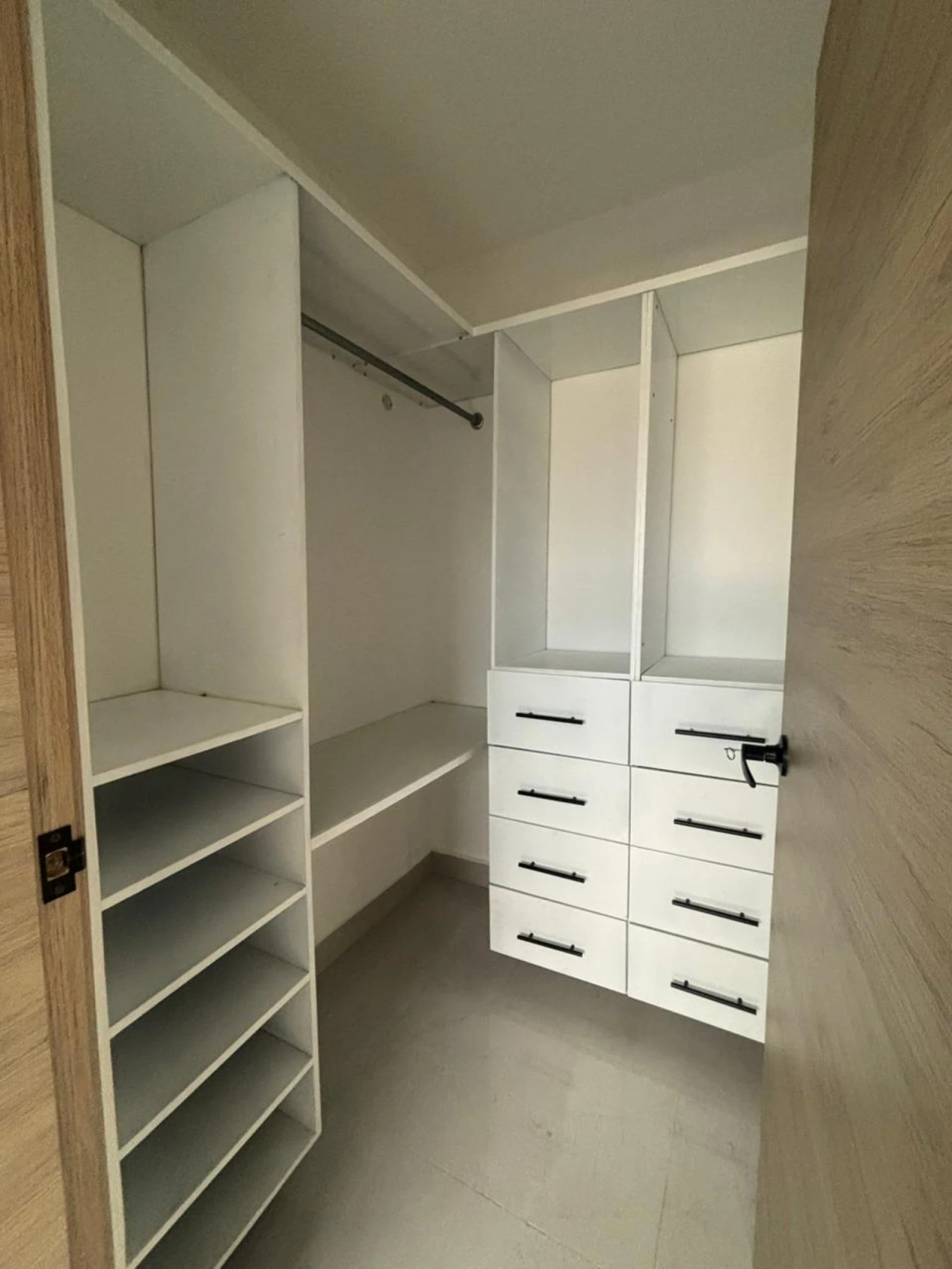 Walk-in Closet