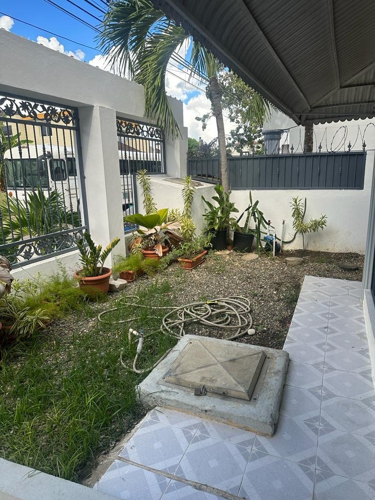 Jardín lateral