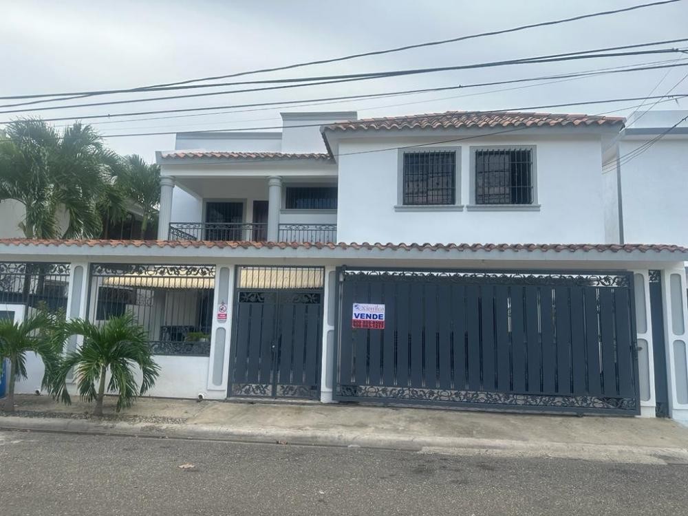 Casa en el sector Dorado, Santiago, Republica Dominicana