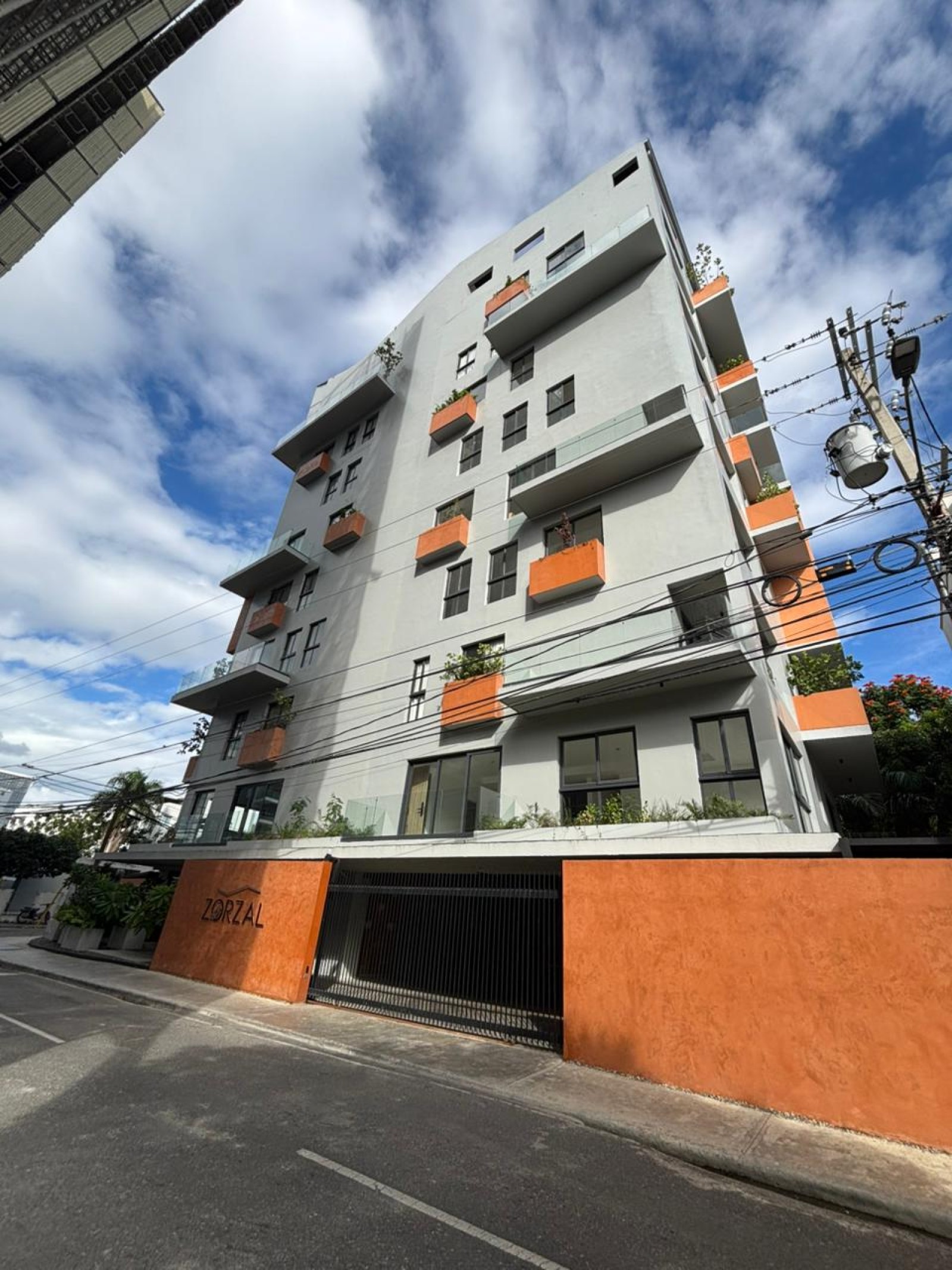 Se vende torre en la Esmeralda