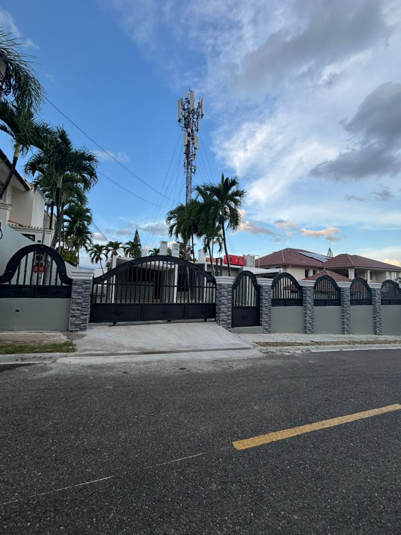 Rento casa en los Cerros de Gurabo